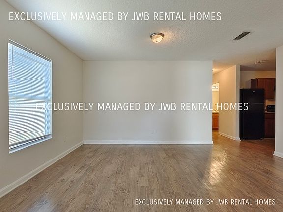 4th image of 8513 Jasper Ave