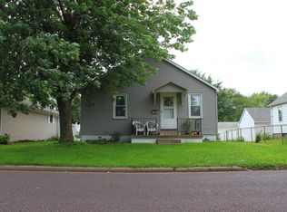 1403 S 11th St, Pekin, IL