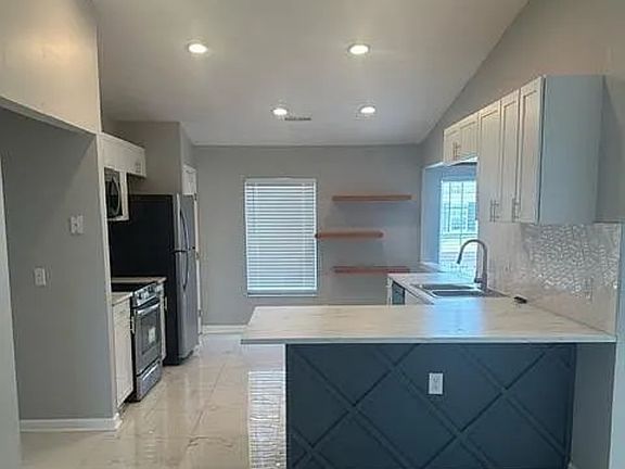 3rd image of 2457 Aldermont Ct
