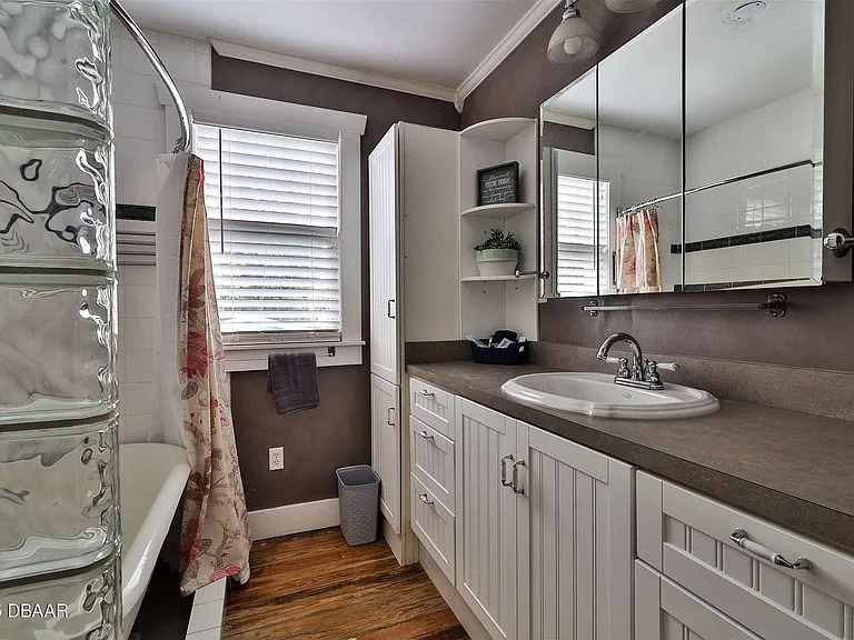 303 Washington St #A — Photo 10