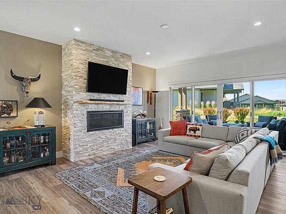 5th image of 23 Wickwire Way