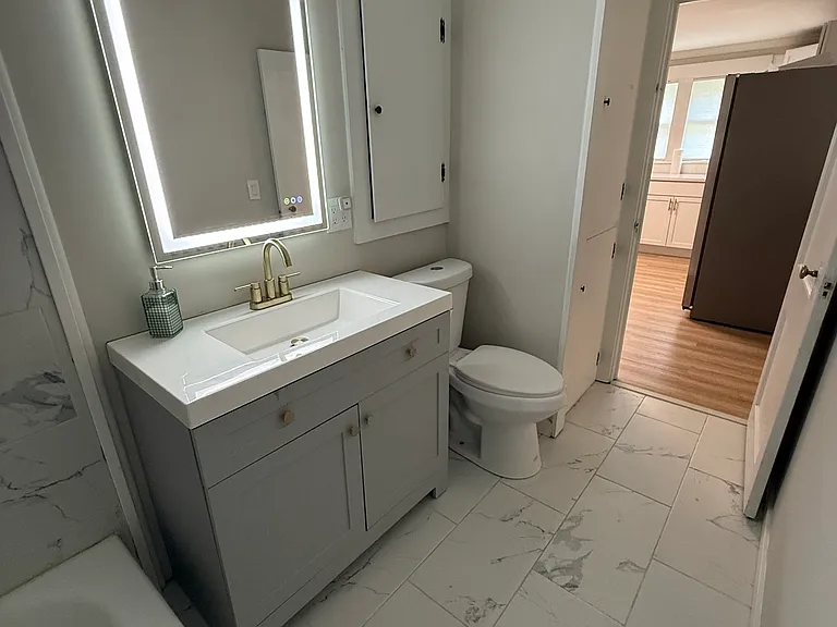 108 Curtiss St — Photo 12