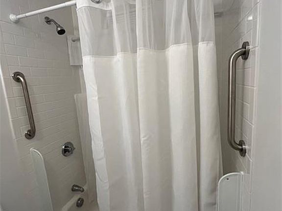 2nd image of 882 Massachusetts Ave #410
