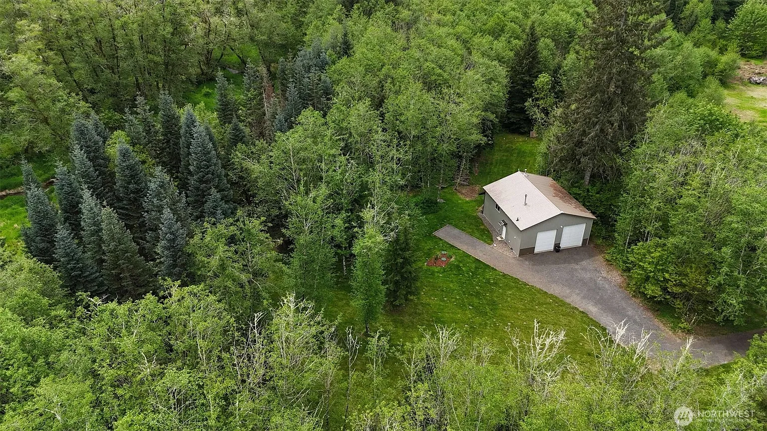175 Woodsy Lane photo 1