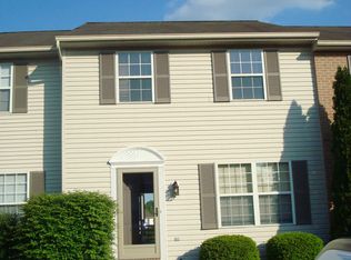 249 Greenland Dr, Lancaster, PA