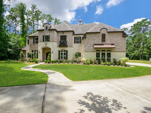 3rd image of 10233 S Autumn Leaf Cir