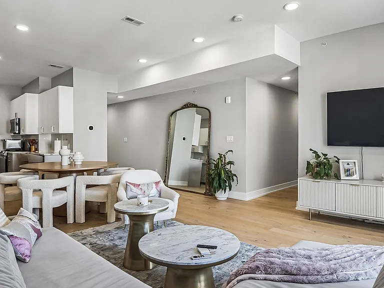 700 Moyer St — Photo 14