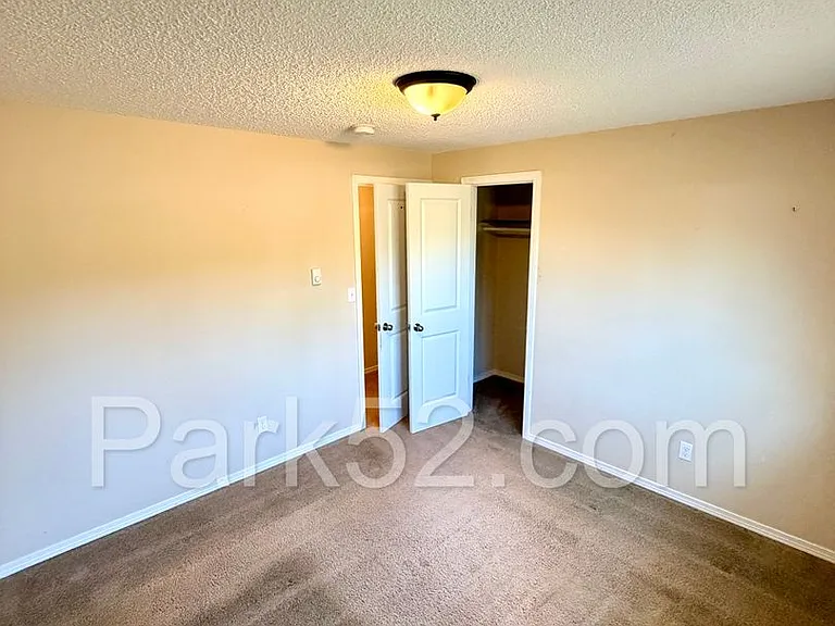 9108 Fawnlily Cir W — Photo 8