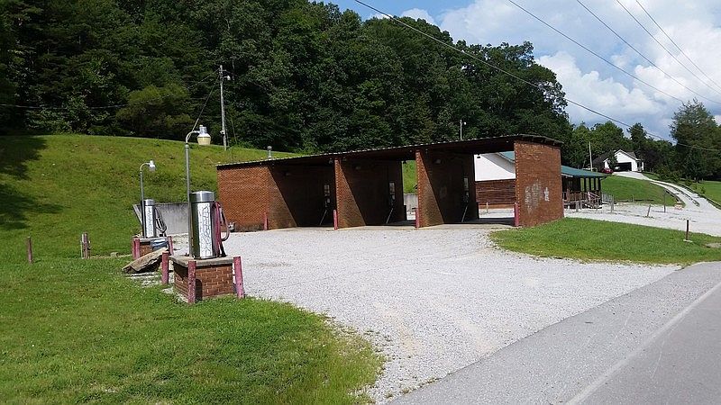 2nd image of 8384 Scott Hwy