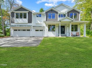 4 Gary Ln, Milford, PA 18337