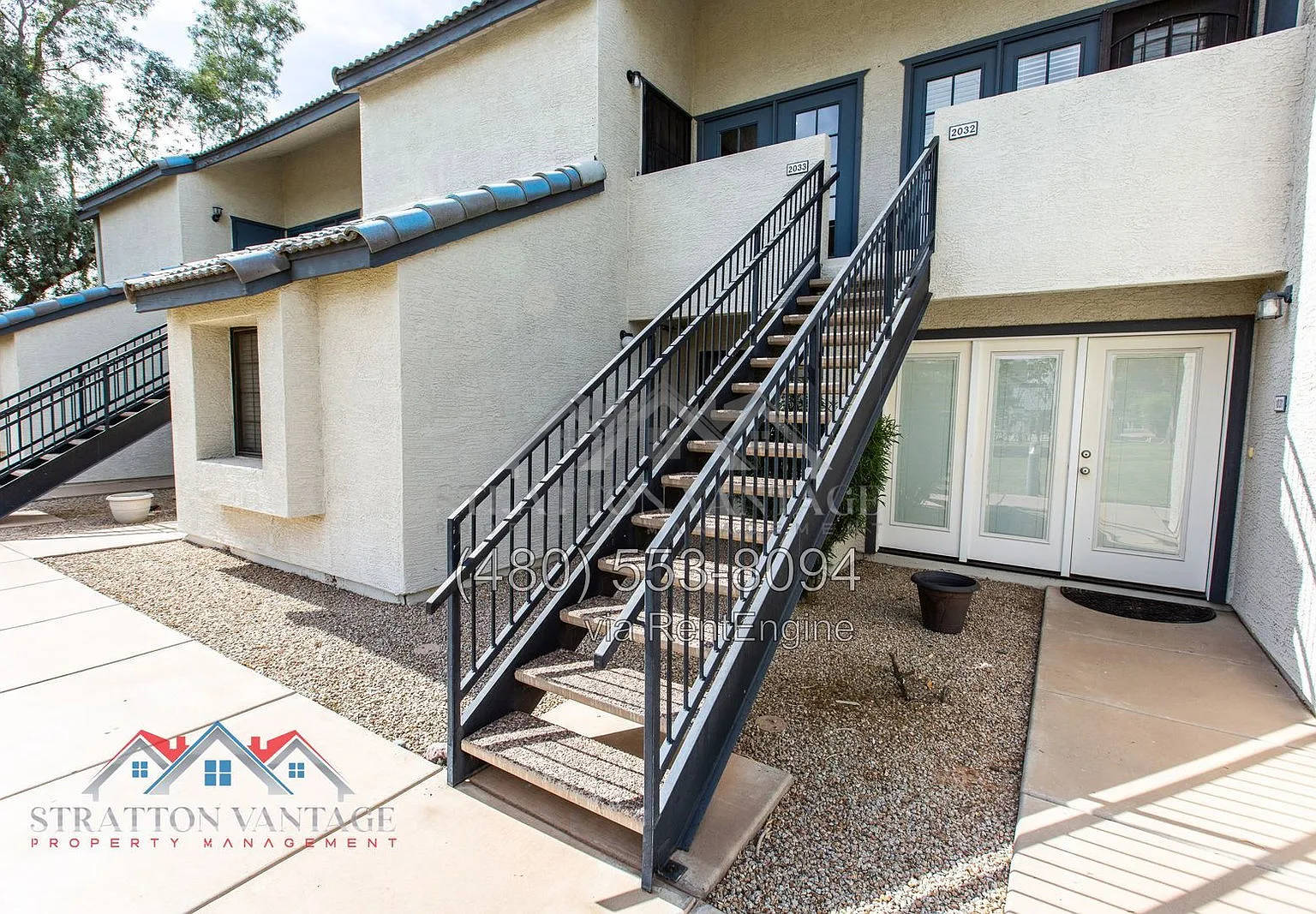 2 bed, 2.0 bath, 932 sqft, $1,490 — Photo 2