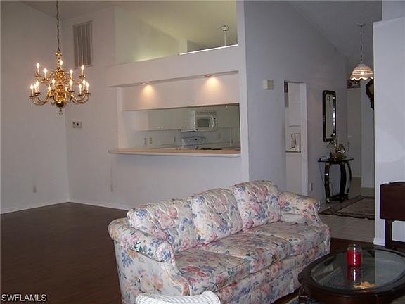 3rd image of 3511 Royal Wood Blvd