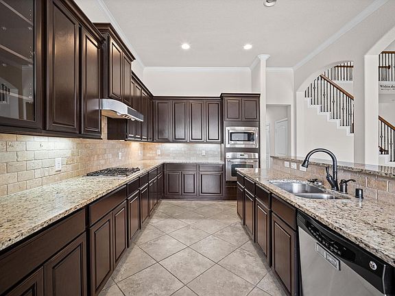 4th image of 26218 Rustic Woods Ln