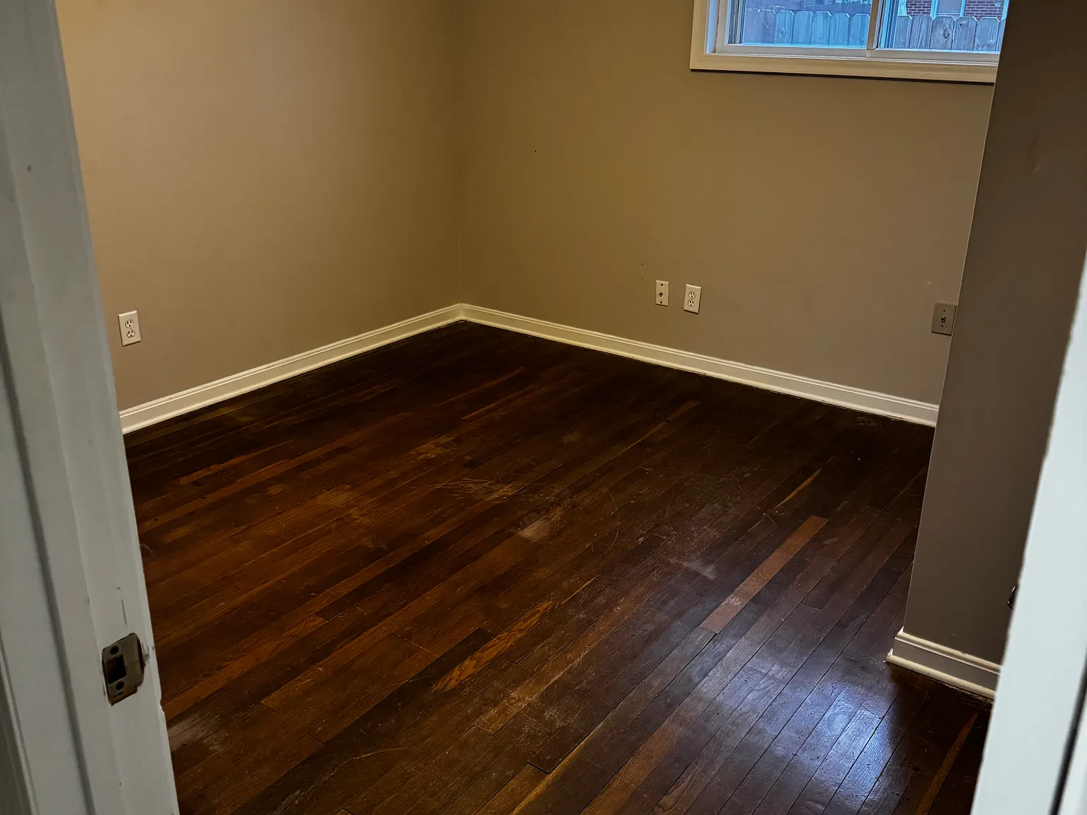 3 bed, 1100 sqft, $1,800 — Photo 4