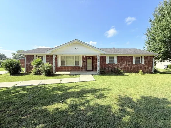 417 Shadowlawn St, McMinnville, TN 37110