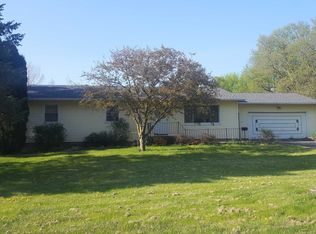 110 E Dogwood Ave, Manlius, IL 61338