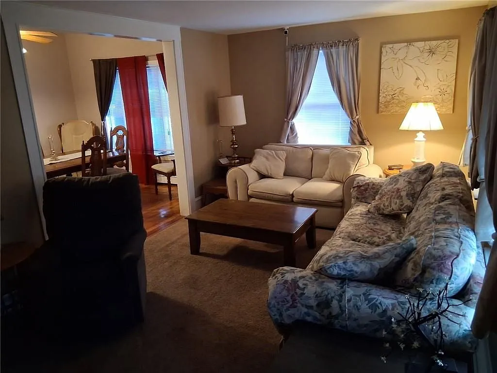 1 bed, 1.0 bath, 1240 sqft, $800 — Photo 3