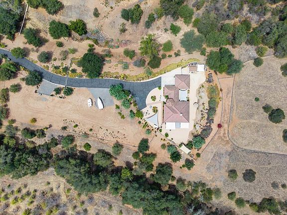 2nd image of 10935 Pala Loma Dr