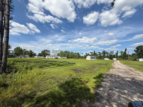 1721 Clyde Kirkland Rd, Nicholls, GA 31554