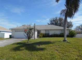 1021 SW 11th Pl, Cape Coral, FL 33991