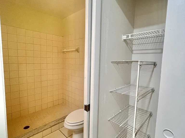 6061 10th Avenue Ave N #242 — Photo 21