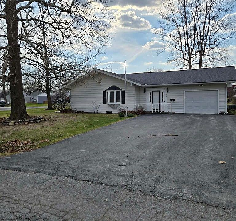 1st image of 418 S 21st St