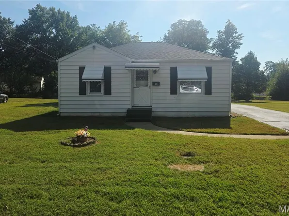 110 Rainbow Dr, Collinsville, IL 62234