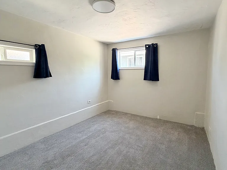 484 G St — Photo 29