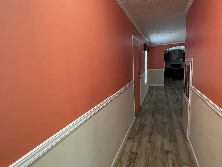 175 Woodview Rd — Photo 4