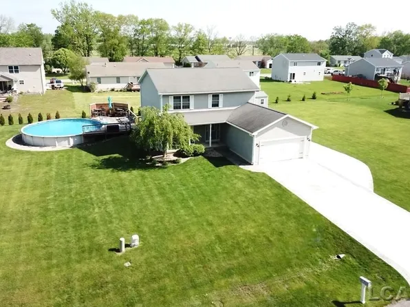 1872 Allan St, Adrian, MI 49221