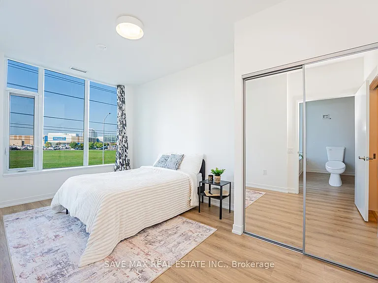 2485 Eglinton Ave W #402 — Photo 19