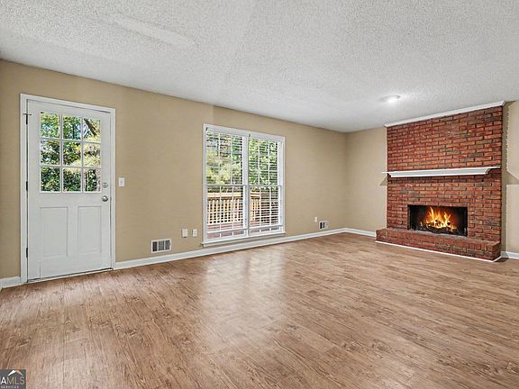 5th image of 2993 Carrollton Ct