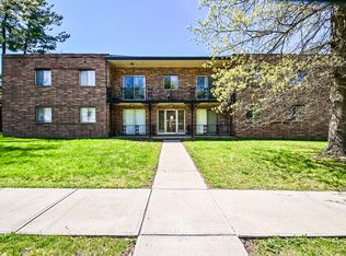 818 S Green Rd, Cleveland, OH 44121