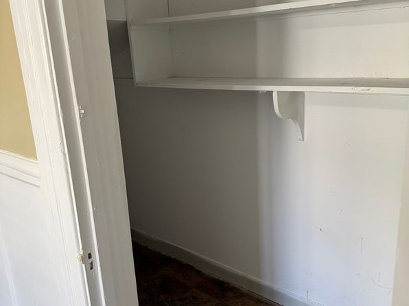 415 Blackstone St Floor 1