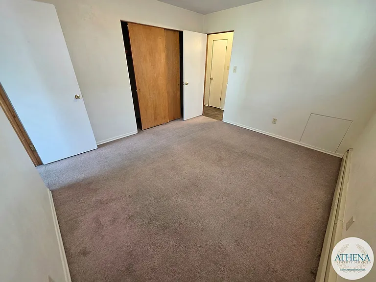 333 N Frederick St — Photo 7