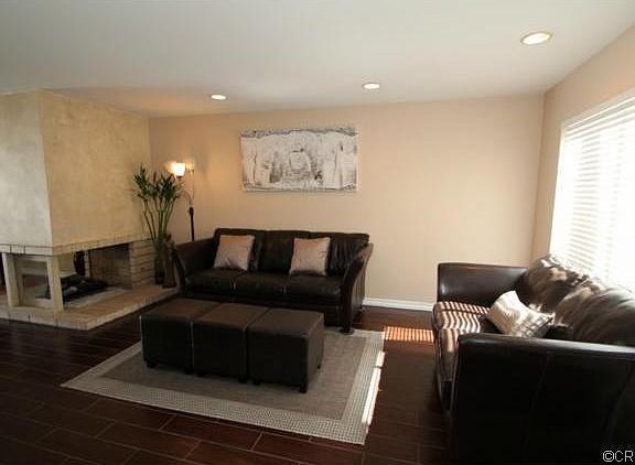 5th image of 5216 Victoria Pl