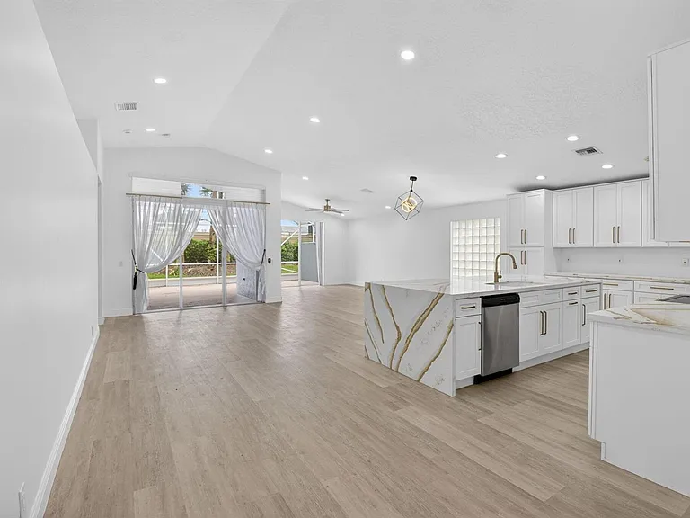 11728 Dove Hollow Ave — Photo 38