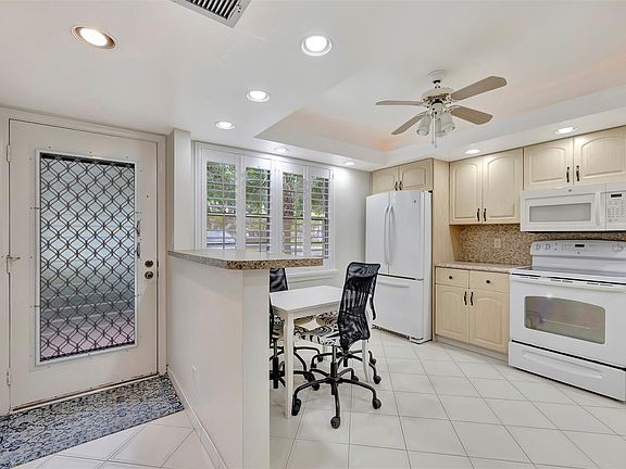 2nd image of 3306 Aruba Way #B1