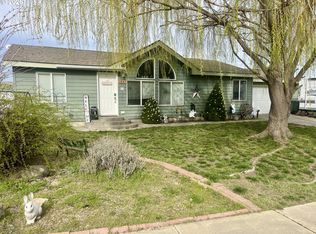 3097 SW River View Dr, Pendleton, OR 97801