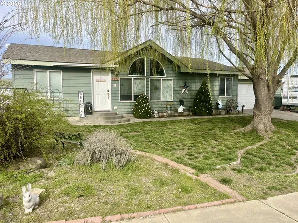 3097 SW River View Dr, Pendleton, OR 97801