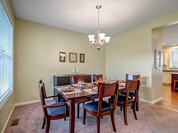 4th image of 1154 Lakewood Cir