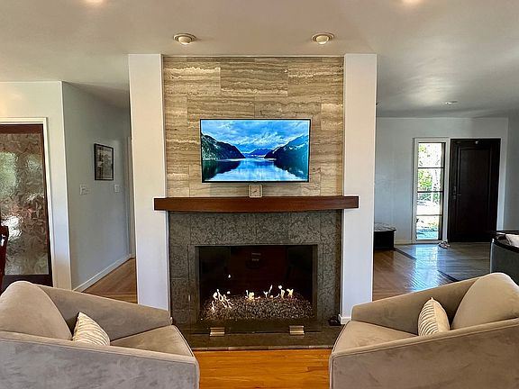 5th image of 1125 Oakwood Pl