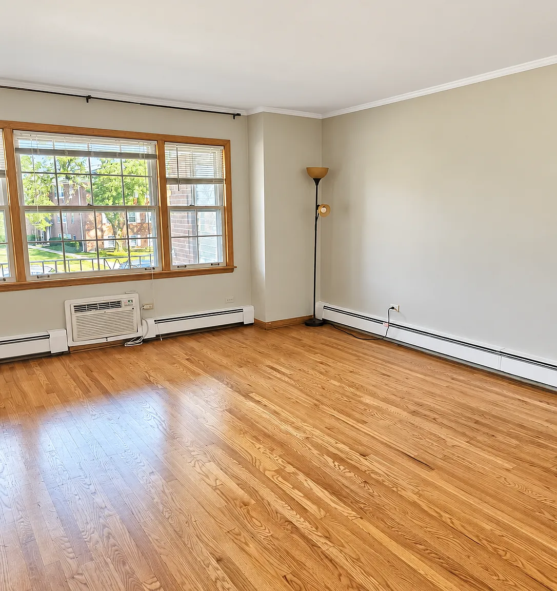 1 bed, 900 sqft, $1,750 — Photo 3