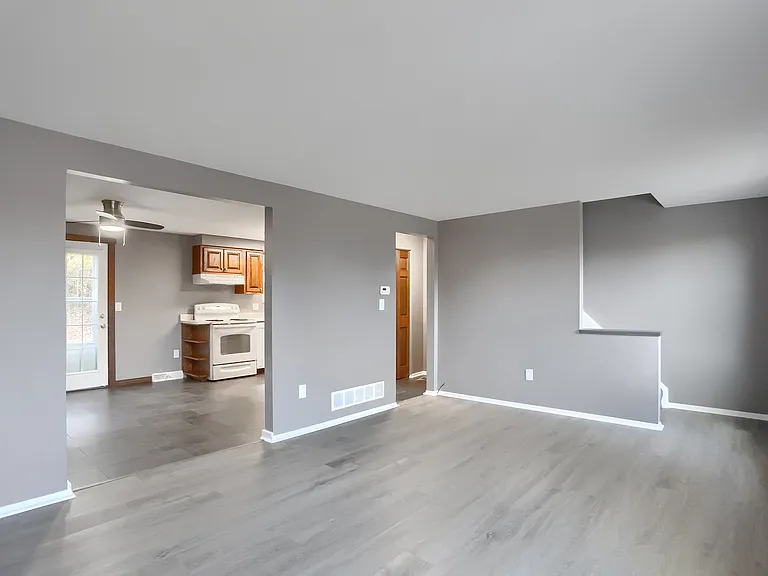 4286 Sample Ct — Photo 19