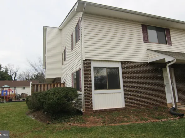 9008 Sandalwood Dr #B, Manassas, VA 20110