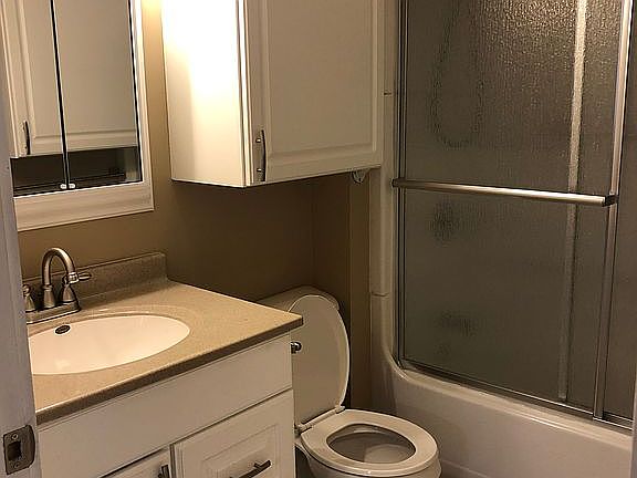 2nd image of 101 N Harris St