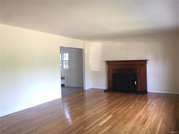 5th image of 1516 Barbara Ln #1