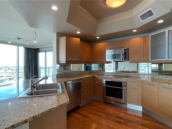 4th image of 322 Karen Ave Unit 607