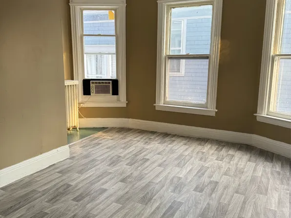 11 Noyes St #4, Utica, NY 13502