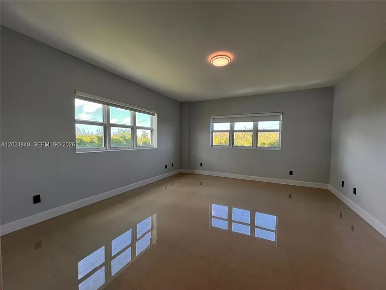 14951 Royal Oaks Ln #401 — Photo 9